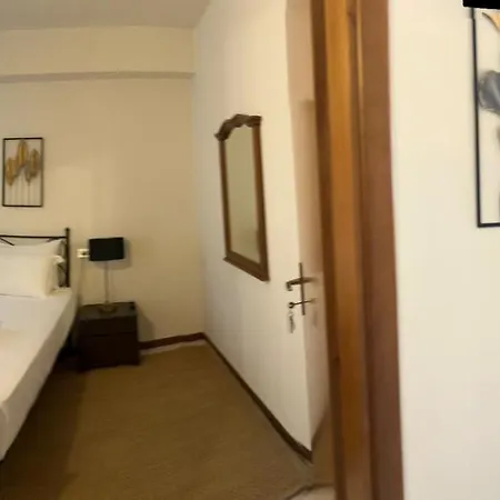 Vinessa 3*